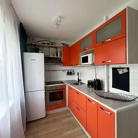 Your Place In - Newly Renovated! Lägenhet Tallinn