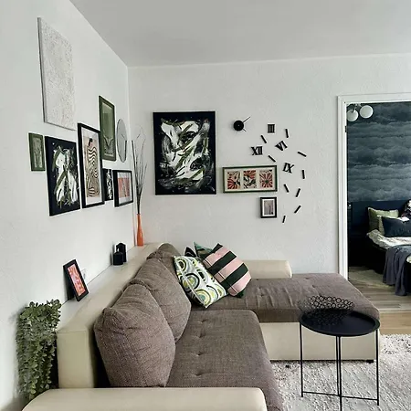 Your Place In - Newly Renovated! Lägenhet *